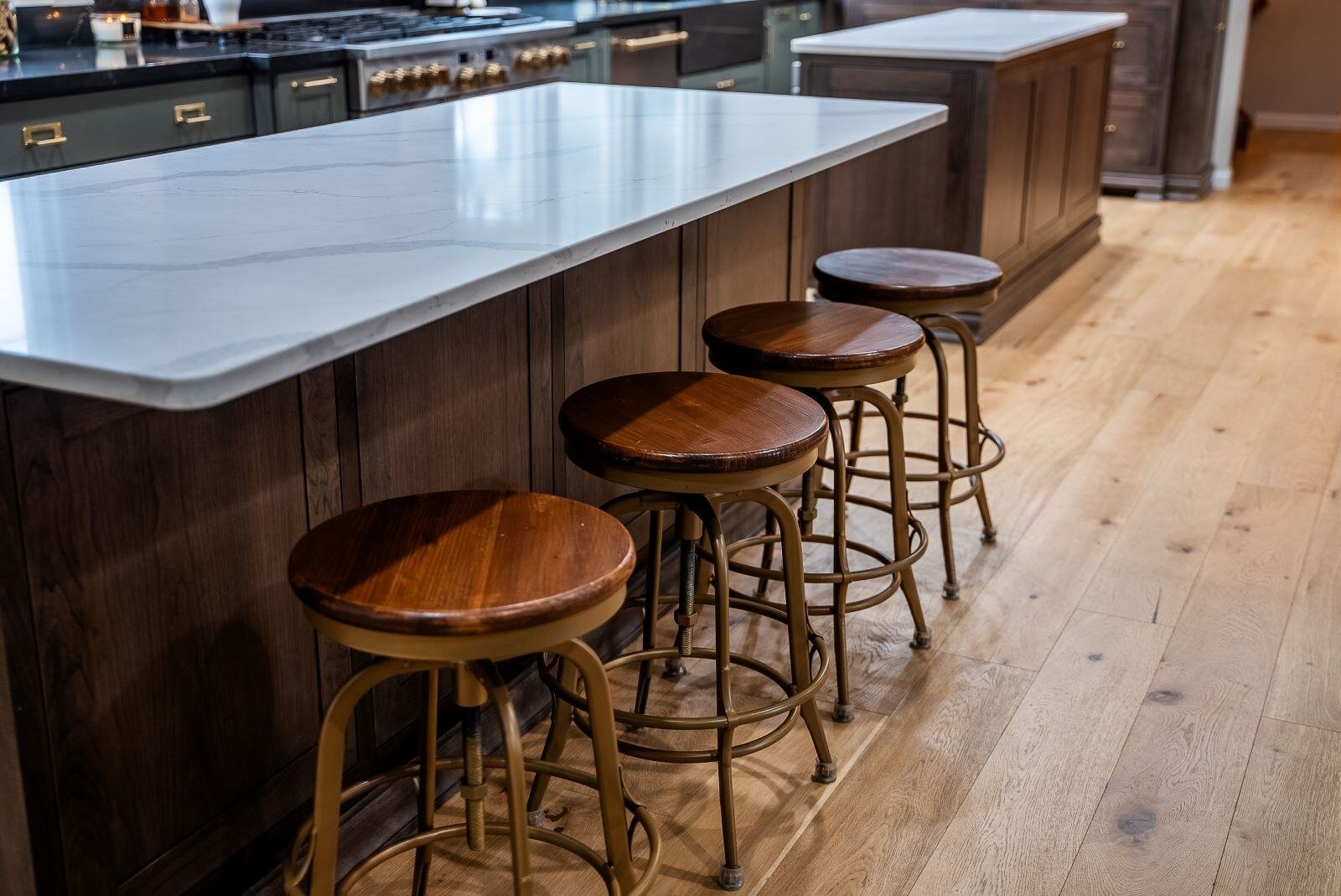 barstools-kitchen-island-design-peoria-il