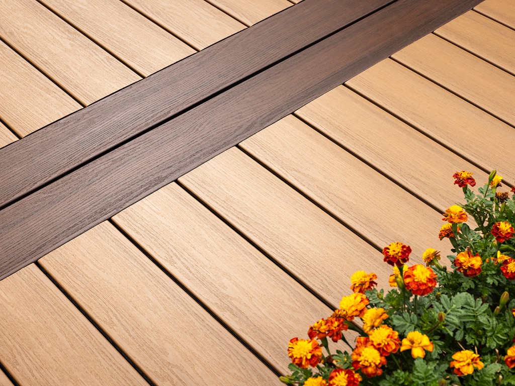 close up picture of MoistureShield decking